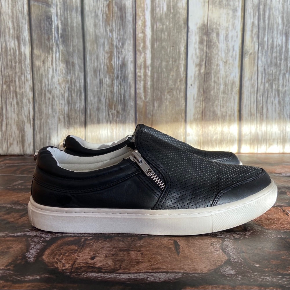 Steve Madden ELLIAS Slip Ons